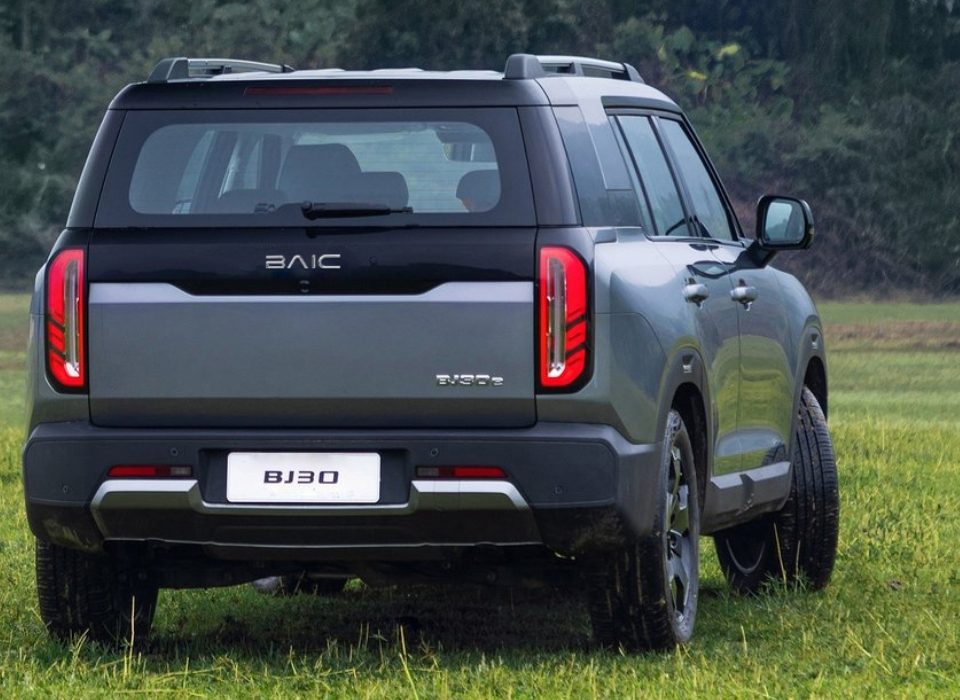 BAIC BJ30-4X2