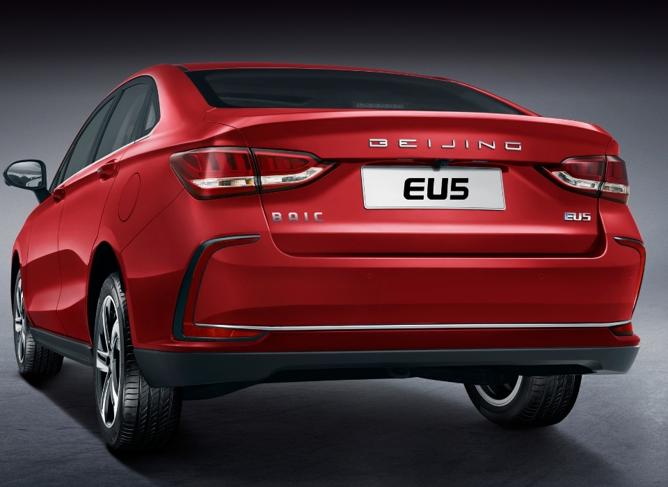 BAIC EU 5